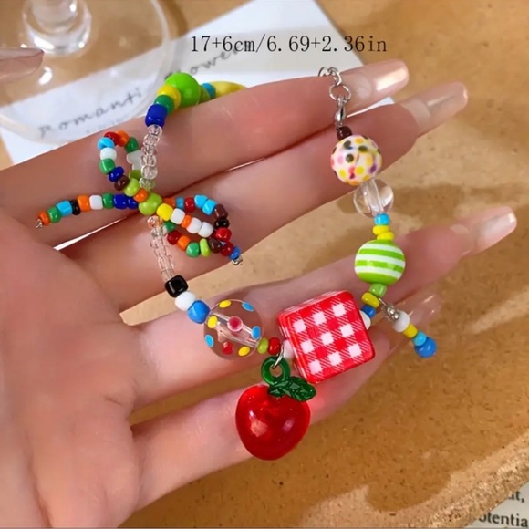 NWT Colorful Beaded Apple Star Bracelet in Multi - Picture 4 of 5